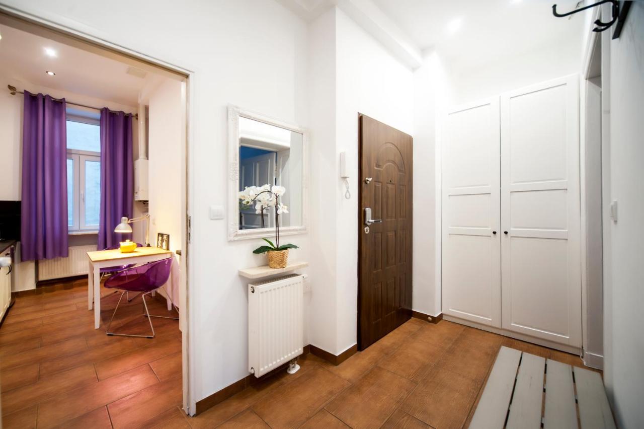 Very Berry - Garbary 27 - Apartament Z Balkonem, Old City, Check In 24h Apartment Poznan