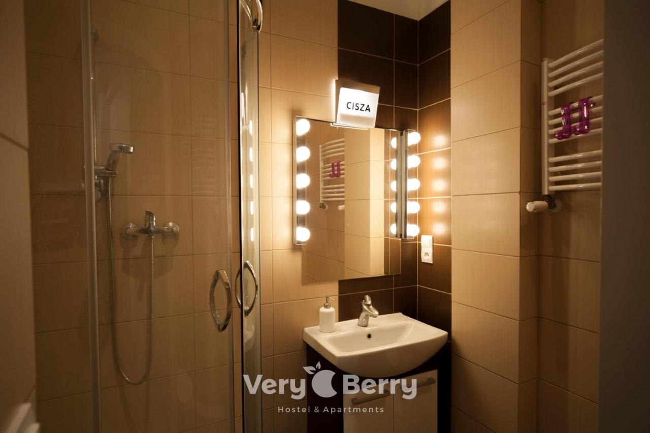 Very Berry - Garbary 27 - Apartament Z Balkonem, Old City, Check In 24h Apartment *